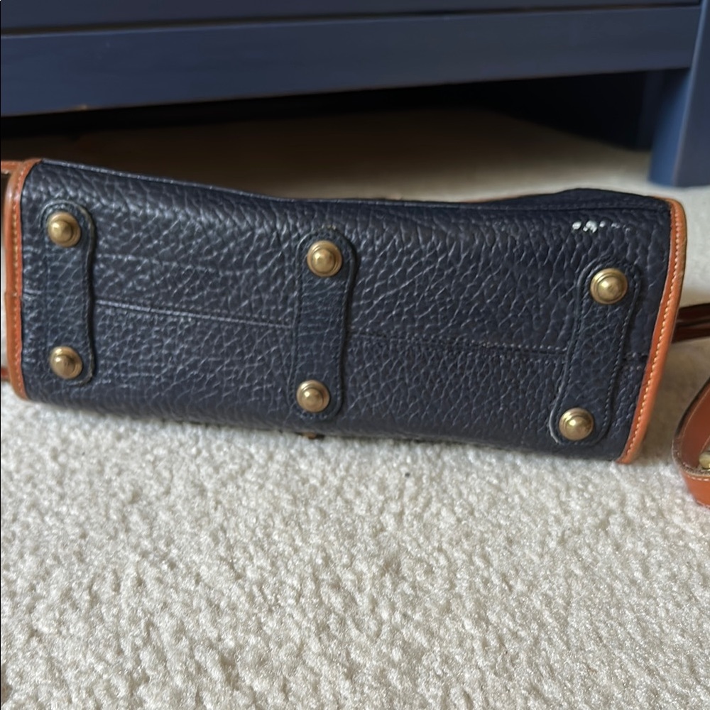 Classic Vintage Dooney & Bourke  Black and Brown Leather Bag - Picture 4 of 8